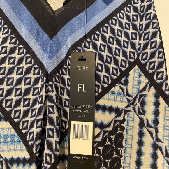 Handkerchief dress - Picture 5 of 6